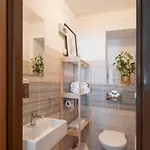 Krokus Hotel 3*
