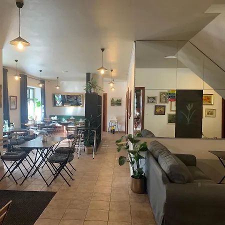 Krokus Hotel 3*